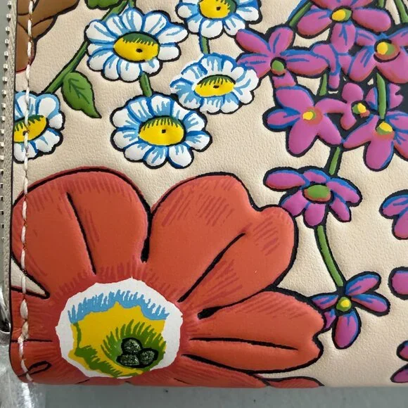 NWT Coach LZA Floral Embossed Leather Zip Wallet - Picture 7 of 13